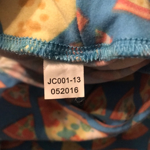 Lularoe pizza leggings one size - Picture 3 of 3